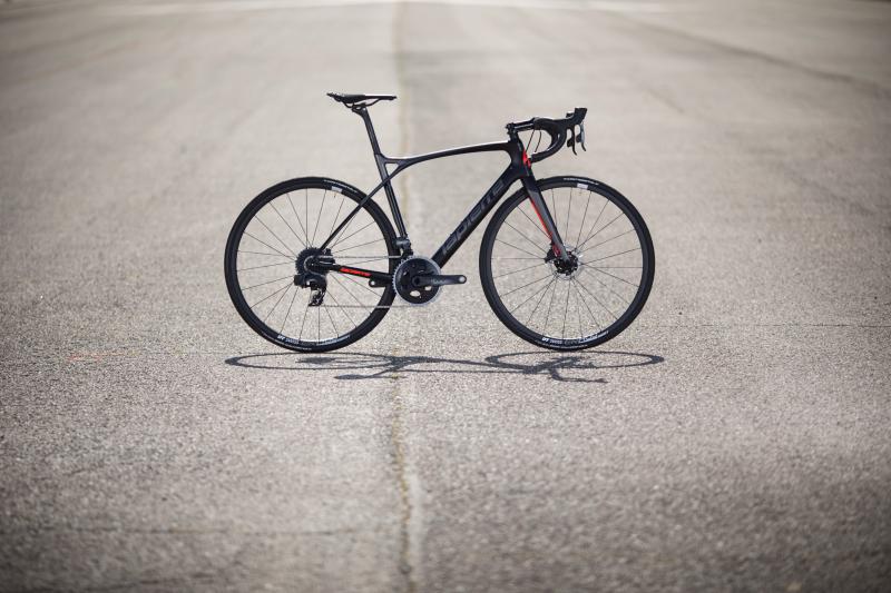  - Lapierre Xelius SL 700 Disc Force AXS SRAM | Les photos du vélo de route haut de gamme